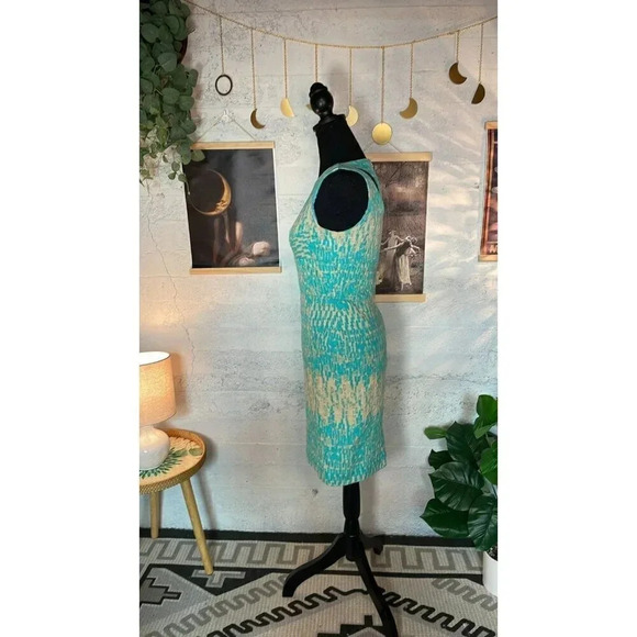 Just Taylor sleeveless midi dress size 2 - Picture 2 of 11